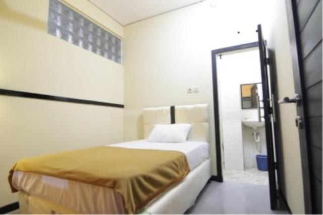 Ct1 Bali Bed & Breakfast Kuta Lombok Habitación foto
