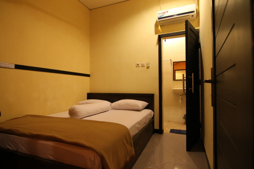 Ct1 Bali Bed & Breakfast Kuta Lombok Habitación foto